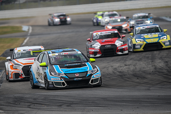 TCR Germany – Files rounds off his season in winning style