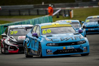 Ehrlacher extends points lead with Lynk & Co 1-2 in Race 2