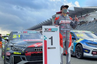 Takuro Shinohara claims eighth victory in Race 1 at Fuji