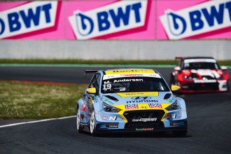 Andersen beats Engstler to pole for TCR Germany opening round
