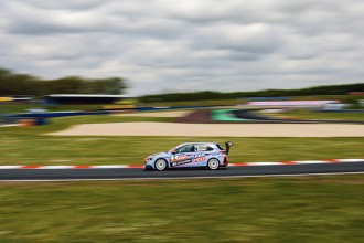 Engstler gets his TCR Germany season off to a winning start
