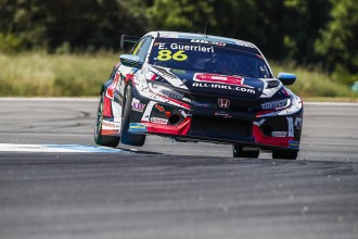 Guerrieri leads a Honda 1-2-3 in WTCR Qualifying at Estoril