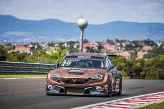 Rob Huff claims pole position for Zengő Motorsport in Hungary