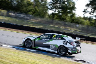 Jensen beats Sylvest to the pole for TCR Denmark’s first race