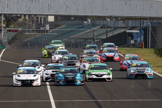 Victories at Hungaroring for Groszek and Galáš