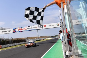 Tavano wins Misano’s Race 1 and retains TCR Italy points lead