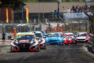 The FIA WTCR is back in action at the Hungaroring