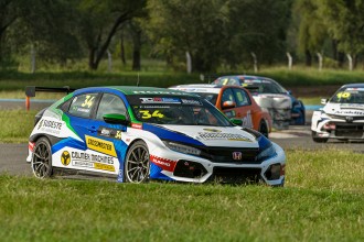 Casagrande aims for a third TCR South America Copa Trophy title
