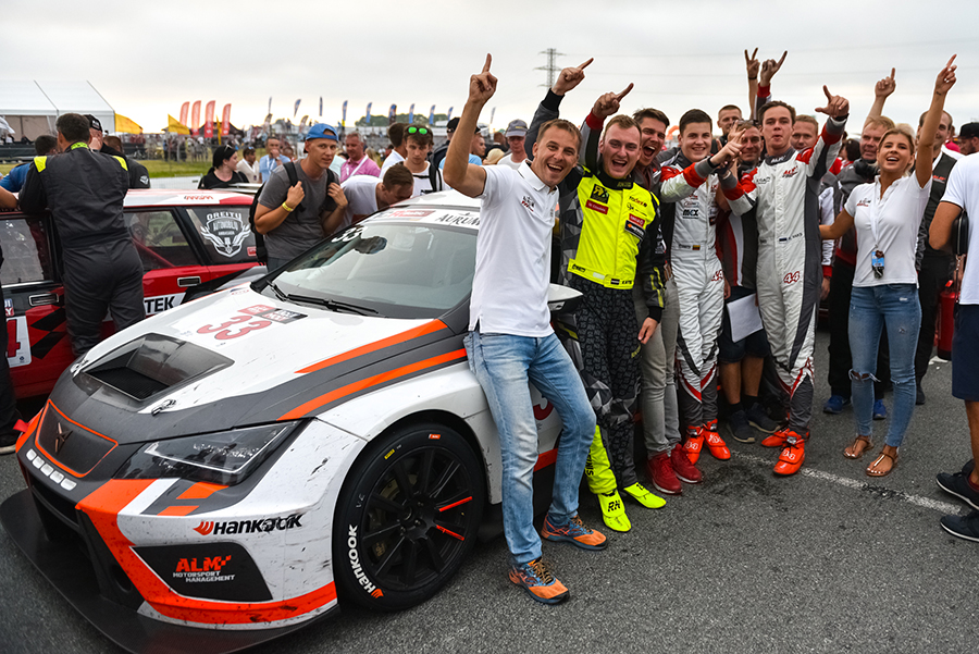 Young trio wins the TCR Baltic Trophy at Palanga