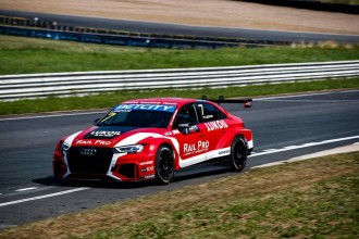 Dudukalo wins a red-flagged Race 2 at Smolensk