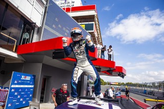 Girolami heads a Comtoyou 1-2-3 in TCR Europe’s last race