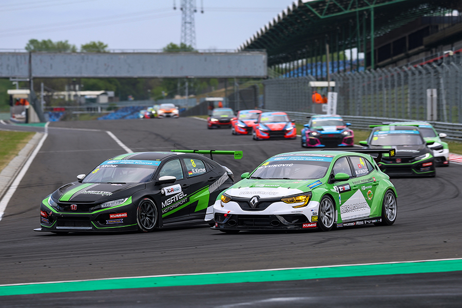 Milan Vuković and René Kircher share wins at the Hungaroring