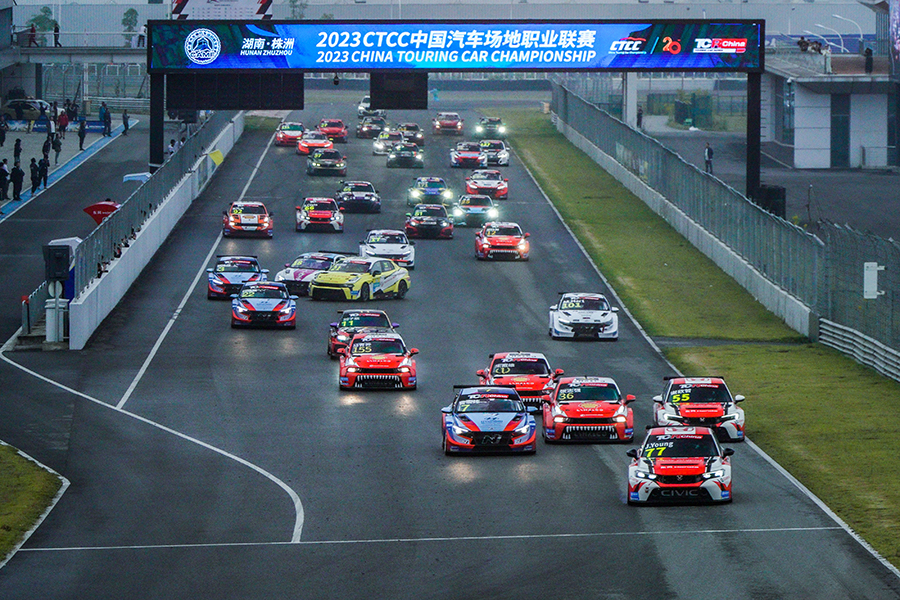 Jack Young and Ma Qing Hua win start-stop races at Zhuzhou